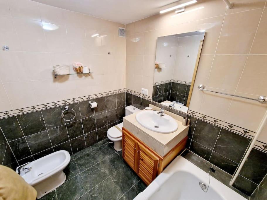 Royal Golf View: 2Br, Pools & Ac Leilighet Sitio de Calahonda Eksteriør bilde