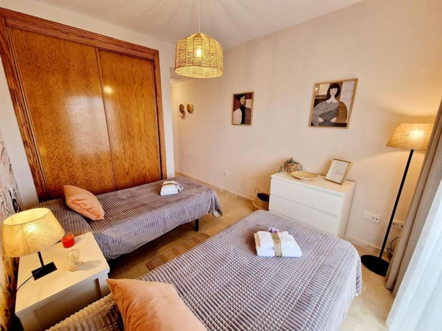 Royal Golf View: 2Br, Pools & Ac Leilighet Sitio de Calahonda Eksteriør bilde