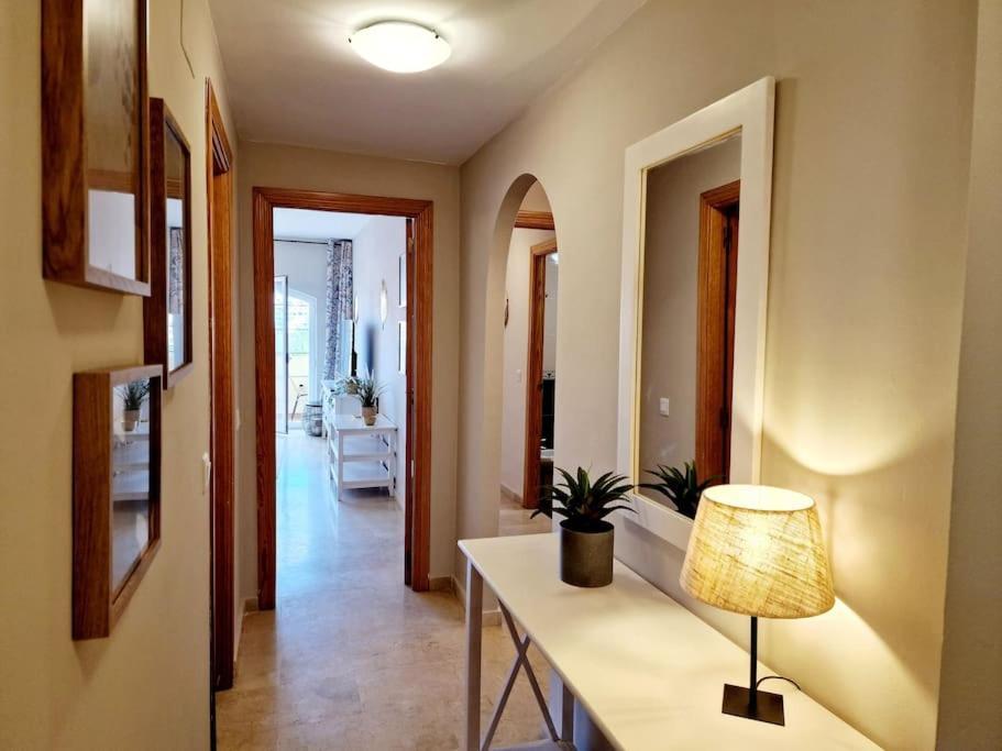 Royal Golf View: 2Br, Pools & Ac Leilighet Sitio de Calahonda Eksteriør bilde