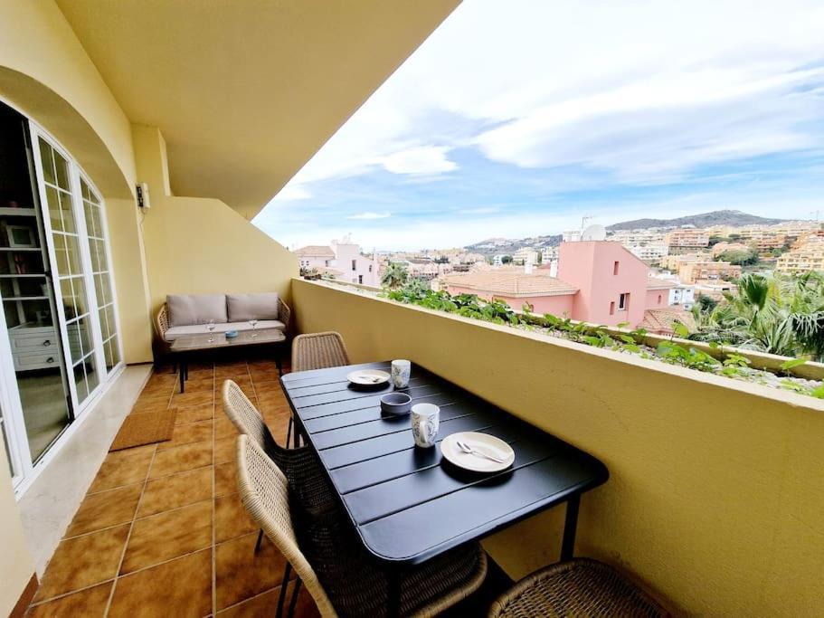 Royal Golf View: 2Br, Pools & Ac Leilighet Sitio de Calahonda Eksteriør bilde